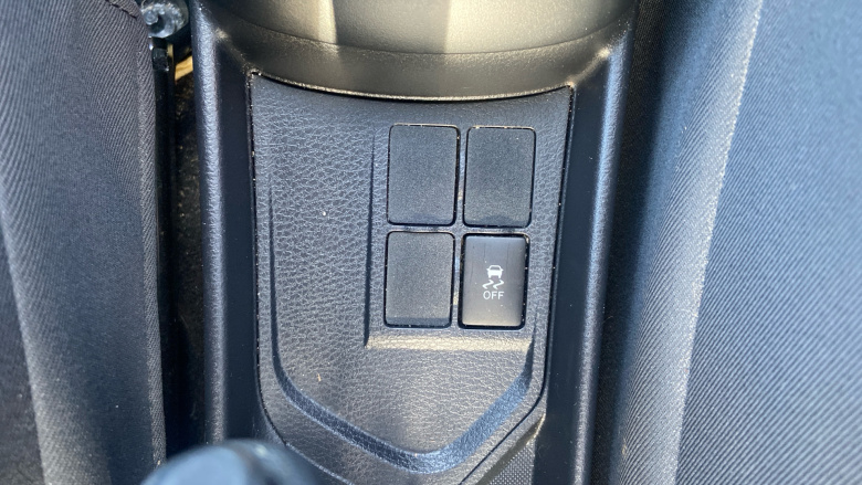 Toyota Yaris 1.5 VVT-i Icon Tech 5dr Petrol Hatchback